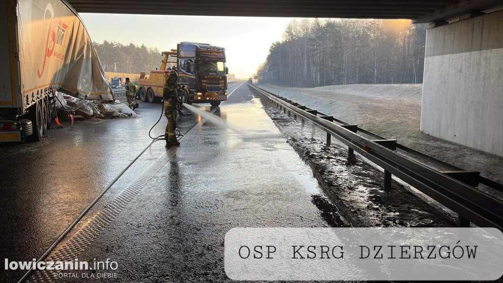 Rozsypany ładunek na autostradzie A2
