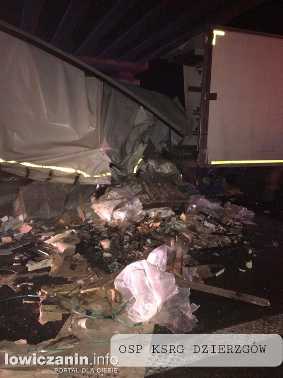 Rozsypany ładunek na autostradzie A2