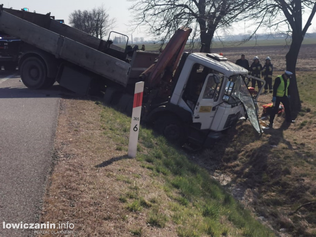 Zderzenie dwóch ciężarówek w Rząśnie