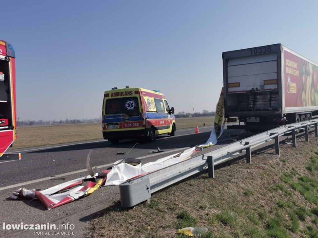 Zderzenie dwóch ciężarówek w Rząśnie