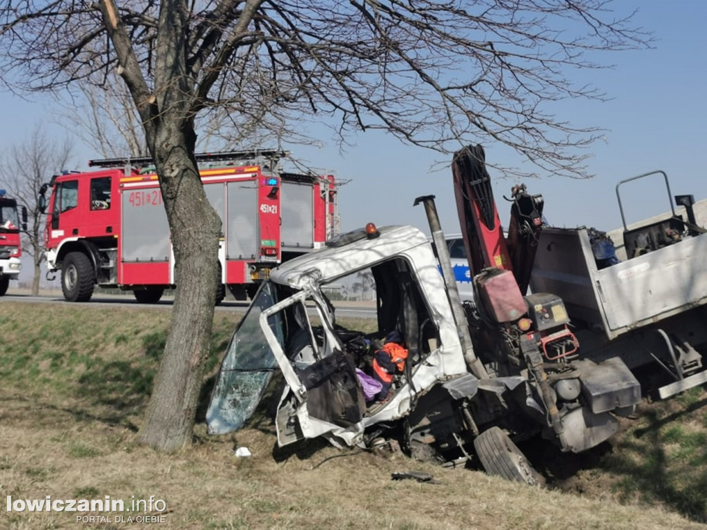 Zderzenie dwóch ciężarówek w Rząśnie