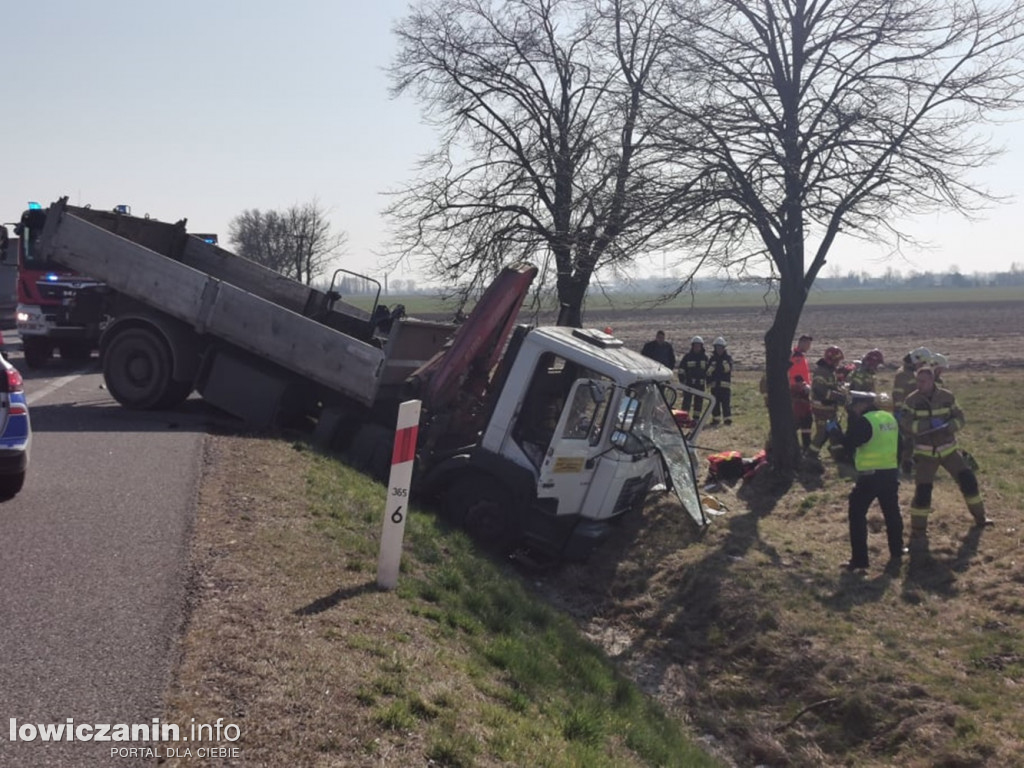 Zderzenie dwóch ciężarówek w Rząśnie