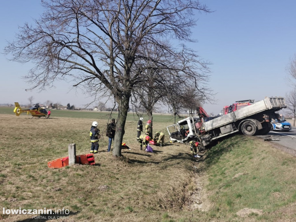 Zderzenie dwóch ciężarówek w Rząśnie