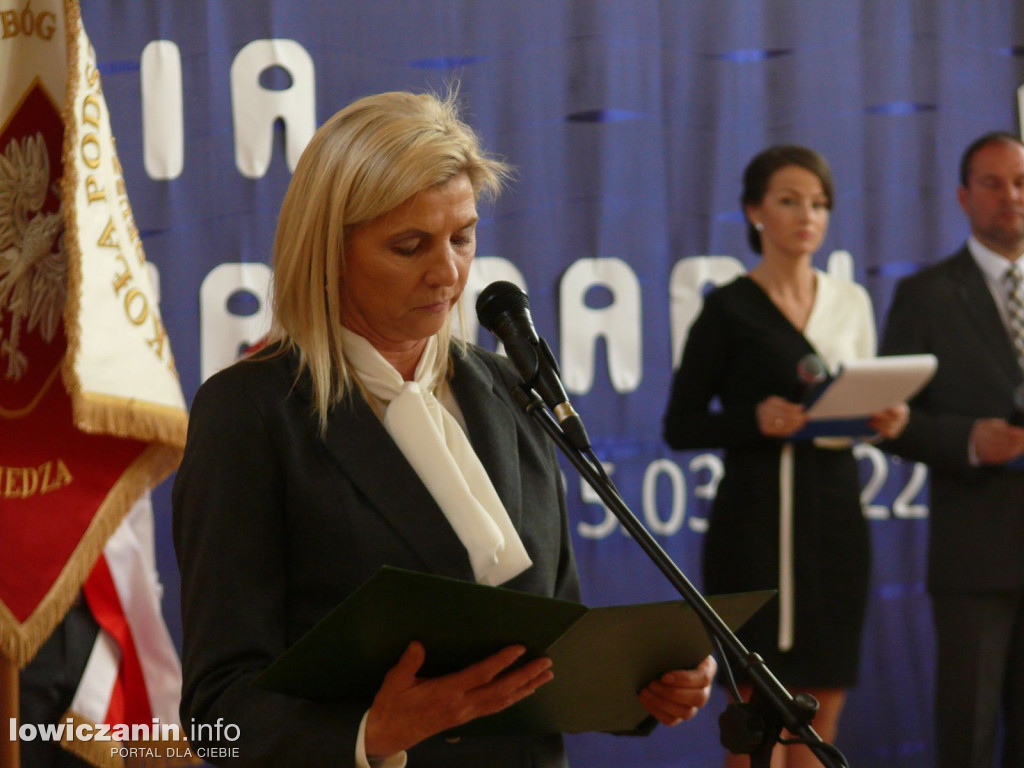 Stachlew. Uroczyste nadanie sztandaru szkole
