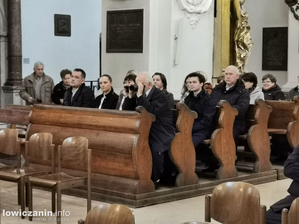 Łowicz. Otwarcie krypt pod katedrą dla zwiedzających