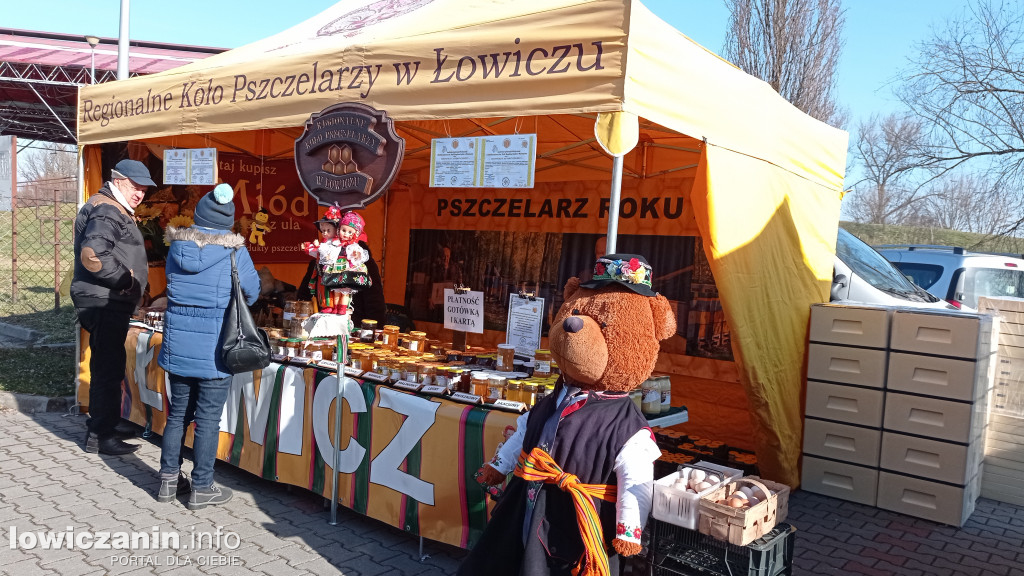 ,,Wiosna w pasiece\