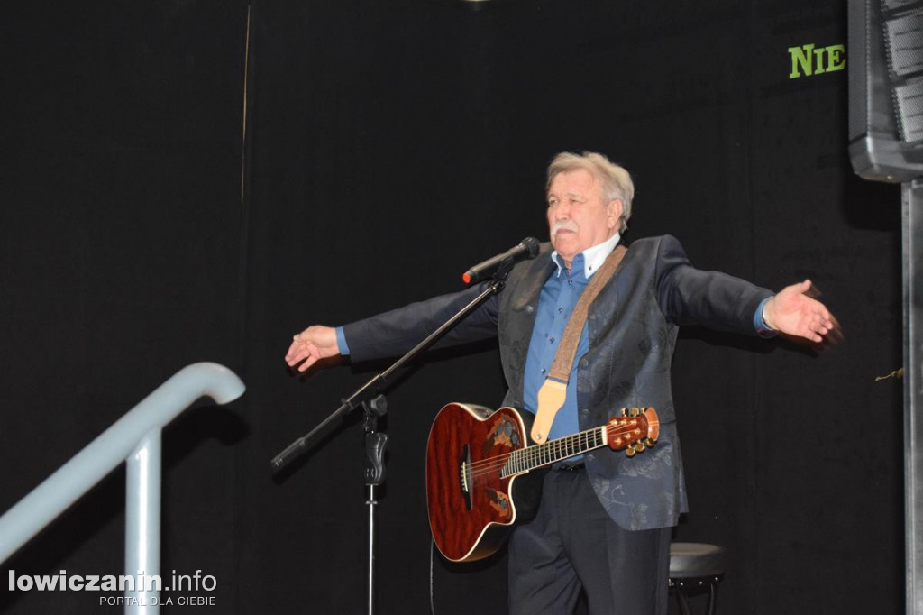 Niesułków. Koncert Andrzeja Rybińskiego
