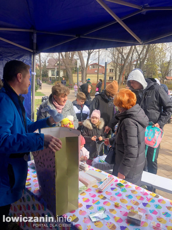 Poszukiwanie zajączka w parku Mickiewicza