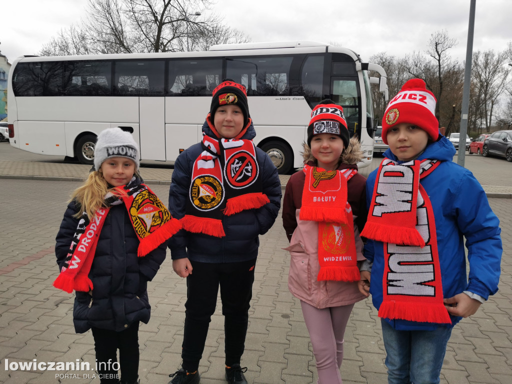 Dzieci z Łowicza pojechały na mecz Widzewa
