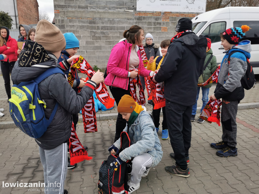 Dzieci z Łowicza pojechały na mecz Widzewa