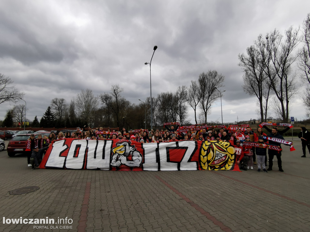 Dzieci z Łowicza pojechały na mecz Widzewa