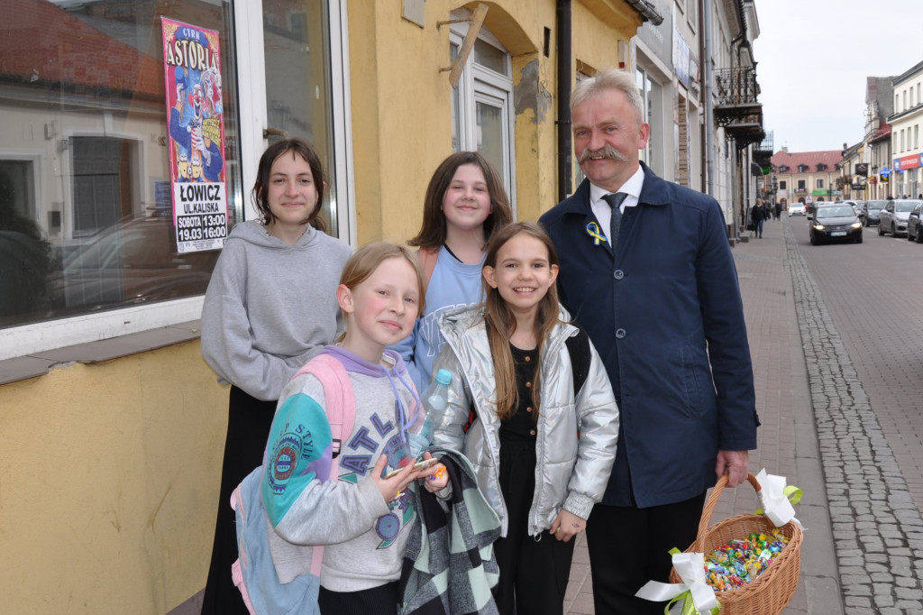 Słodycze od burmistrza Łowicza