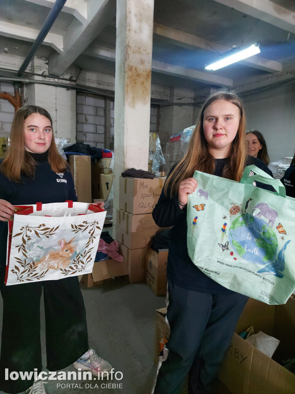 Głowieńscy harcerze pomagali w magazynie z darami