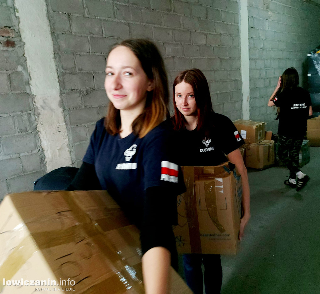 Głowieńscy harcerze pomagali w magazynie z darami