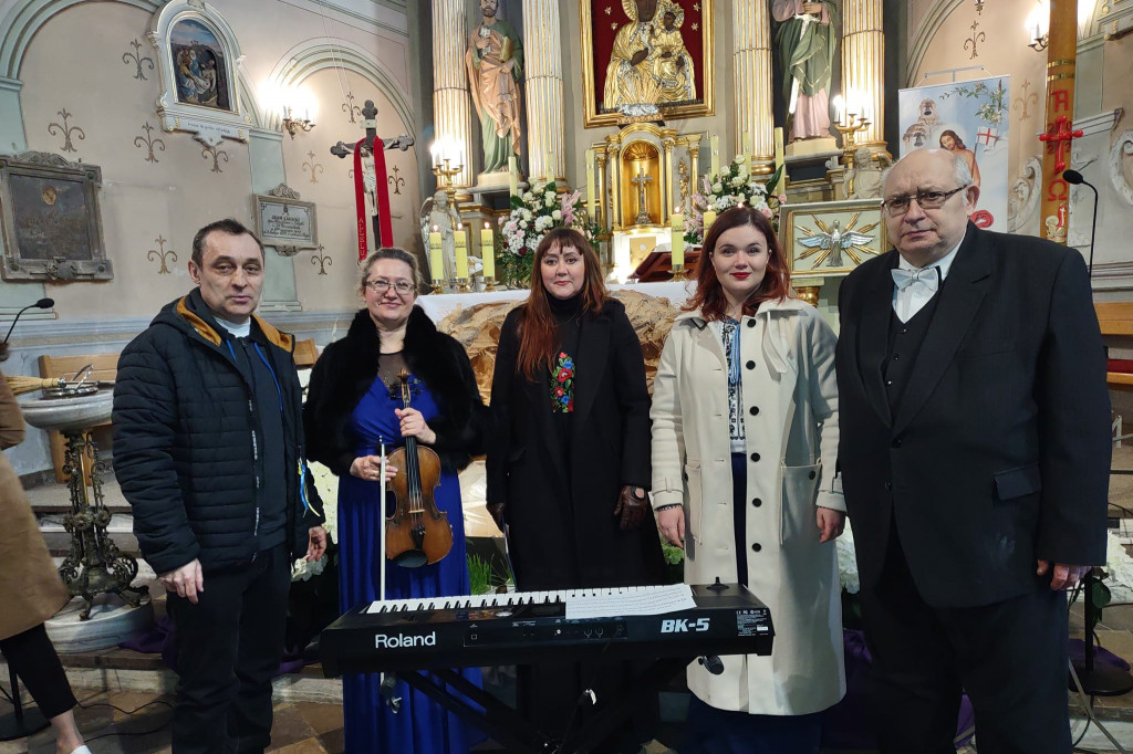Koncerty w Osmolinie, Lwówku i Kiernozi