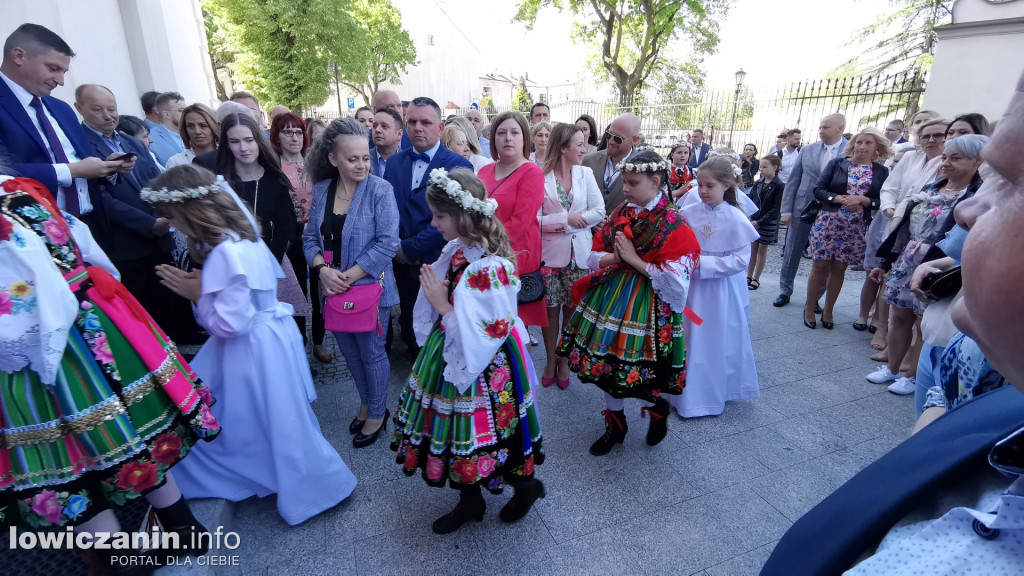 I Komunia Święta uczniów SP1 w Łowickiej katedrze