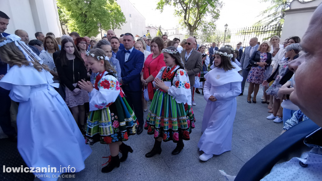 I Komunia Święta uczniów SP1 w Łowickiej katedrze