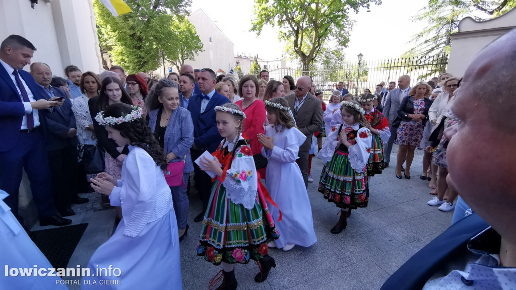 I Komunia Święta uczniów SP1 w Łowickiej katedrze