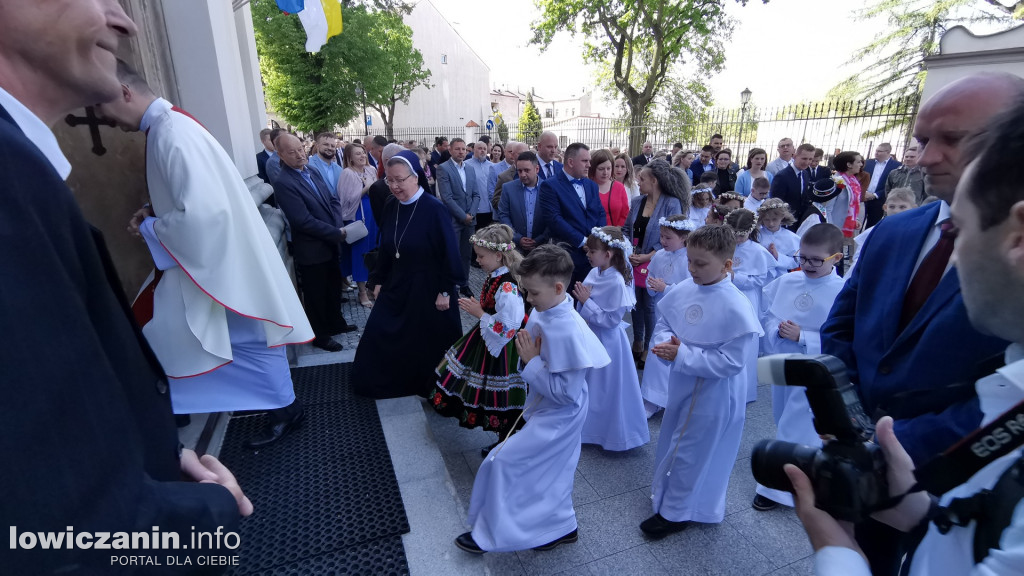 I Komunia Święta uczniów SP1 w Łowickiej katedrze