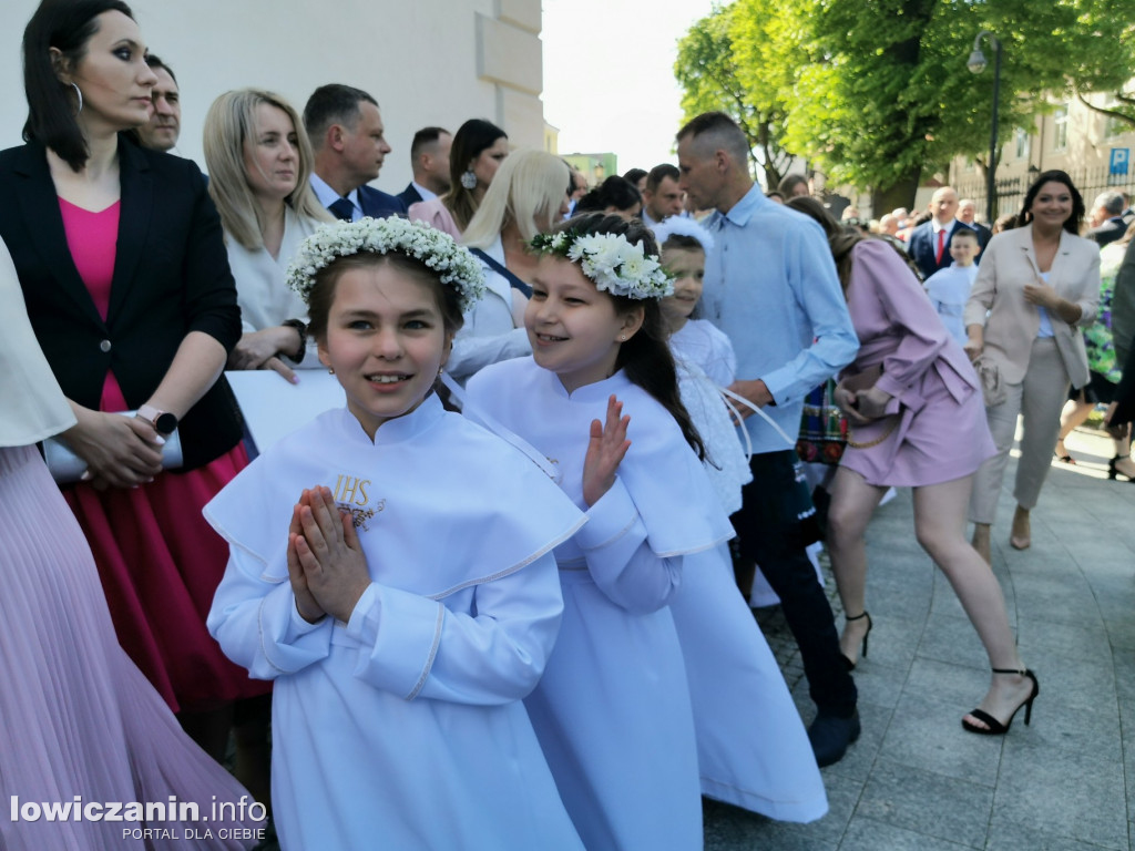 I Komunia Święta uczniów SP1 w Łowickiej katedrze