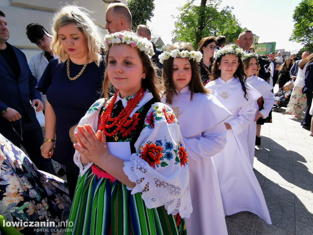 I Komunia Święta uczniów SP1 w Łowickiej katedrze