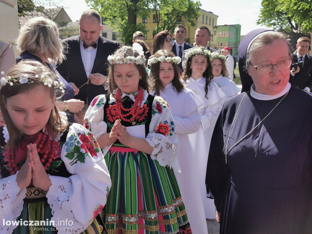I Komunia Święta uczniów SP1 w Łowickiej katedrze