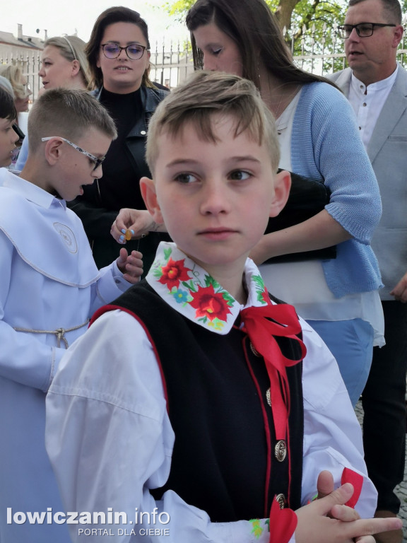 I Komunia Święta uczniów SP1 w Łowickiej katedrze