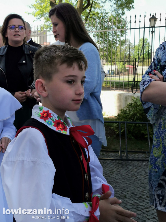I Komunia Święta uczniów SP1 w Łowickiej katedrze