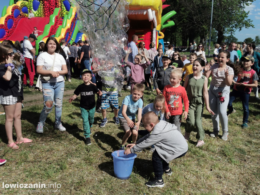 Festiwal Baniek Mydlanych przy ul. Starzyńskiego.