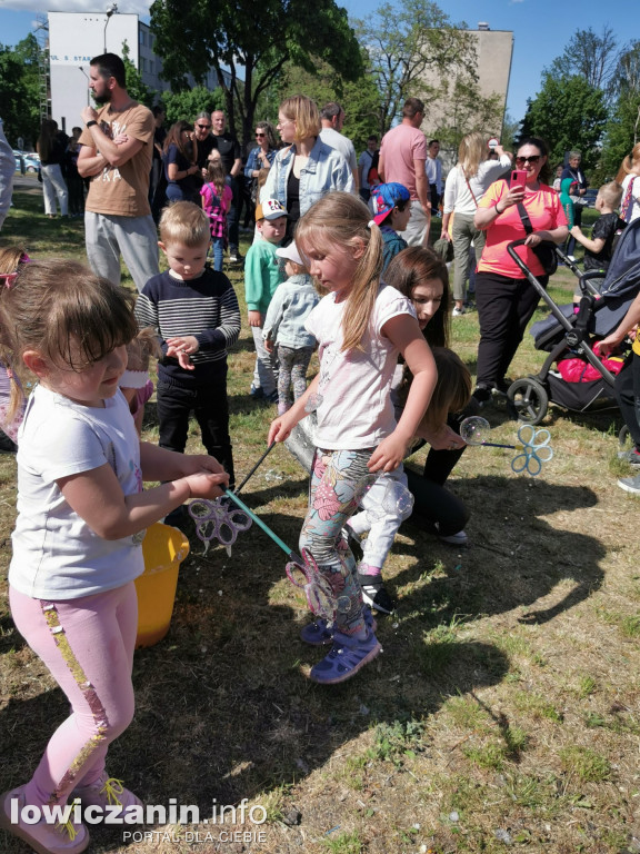 Festiwal Baniek Mydlanych przy ul. Starzyńskiego.