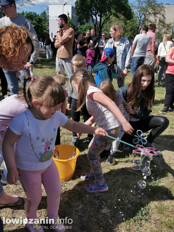 Festiwal Baniek Mydlanych przy ul. Starzyńskiego.