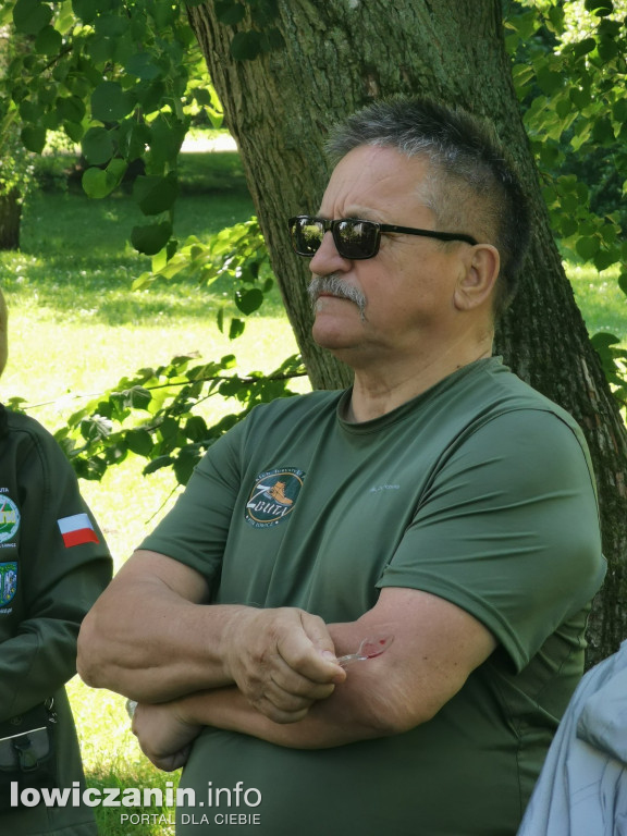 Pieszy rajd PTTK Łowicz do Nieborowa.