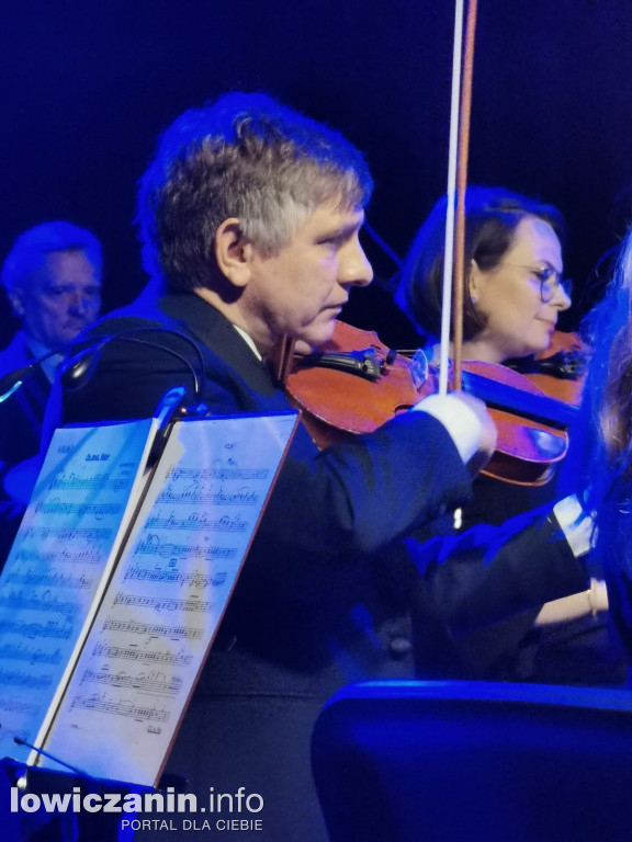Koncert Łowickiej Orkiestry Kameralnej w kinie Fenix