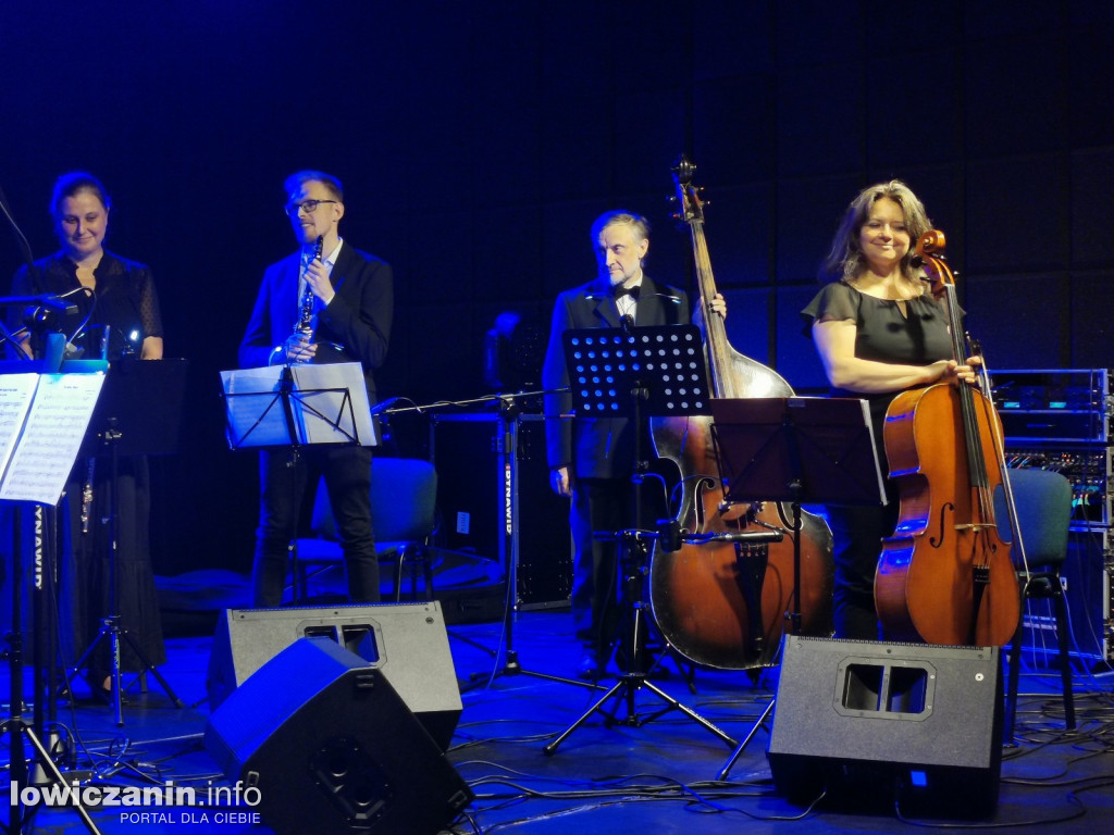 Koncert Łowickiej Orkiestry Kameralnej w kinie Fenix