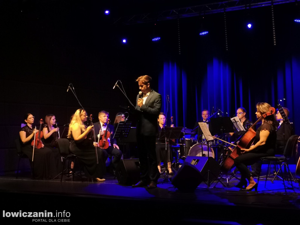 Koncert Łowickiej Orkiestry Kameralnej w kinie Fenix