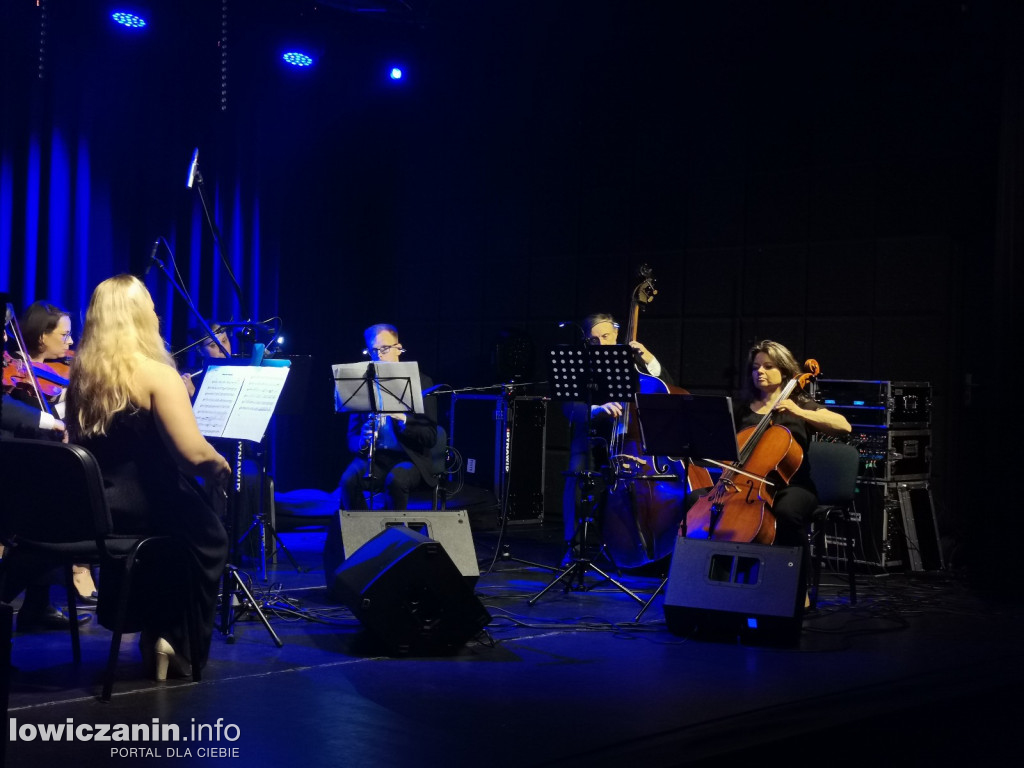 Koncert Łowickiej Orkiestry Kameralnej w kinie Fenix