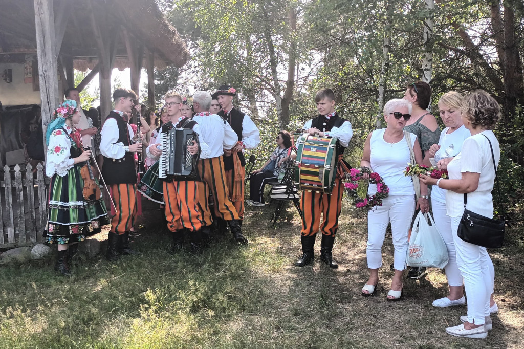 Sobótki w skansenie w Maurzycach