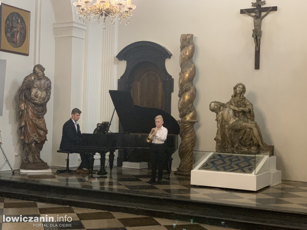 Łowicz. Doroczny koncert uczniów szkoły muzycznej