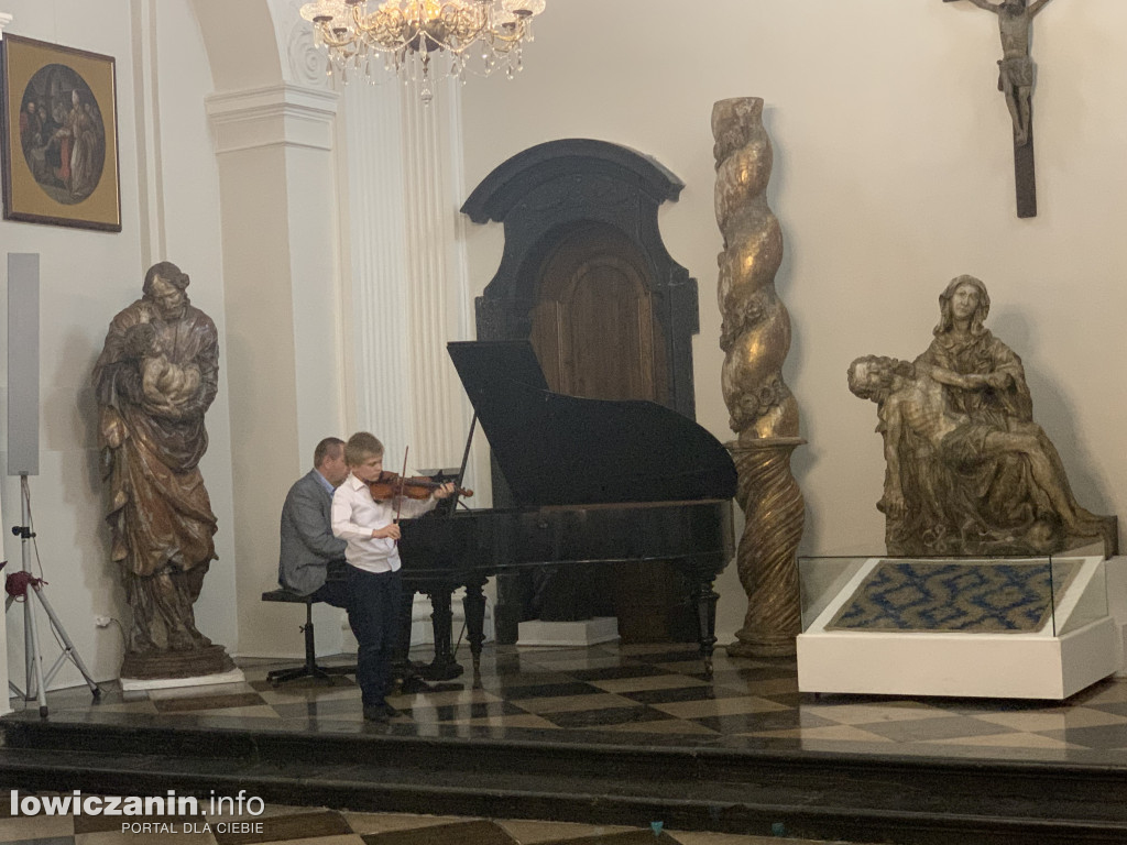 Łowicz. Doroczny koncert uczniów szkoły muzycznej
