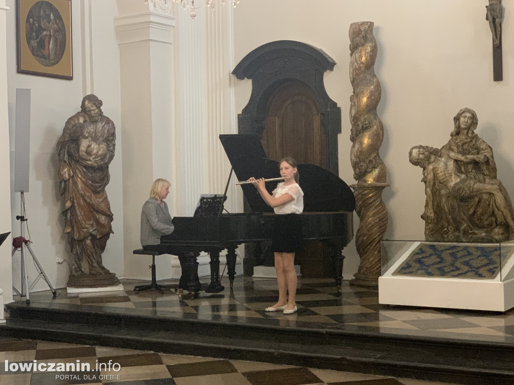 Łowicz. Doroczny koncert uczniów szkoły muzycznej