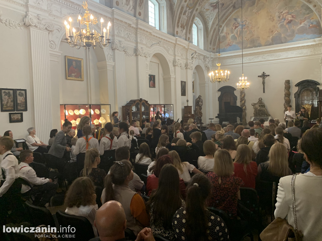 Łowicz. Doroczny koncert uczniów szkoły muzycznej