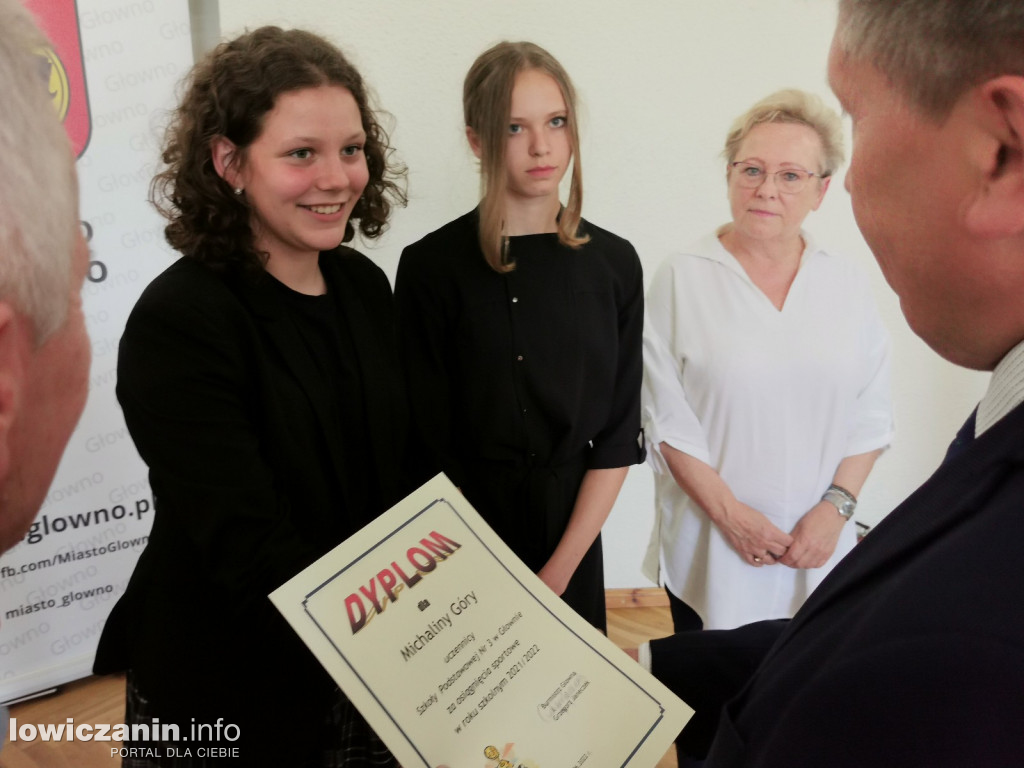 GŁOWNO. Uroczystość wręczenia nagród najlepszym uczniom.