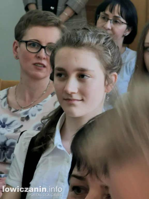 GŁOWNO. Uroczystość wręczenia nagród najlepszym uczniom.