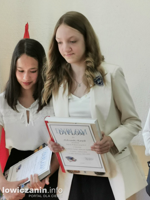 GŁOWNO. Uroczystość wręczenia nagród najlepszym uczniom.