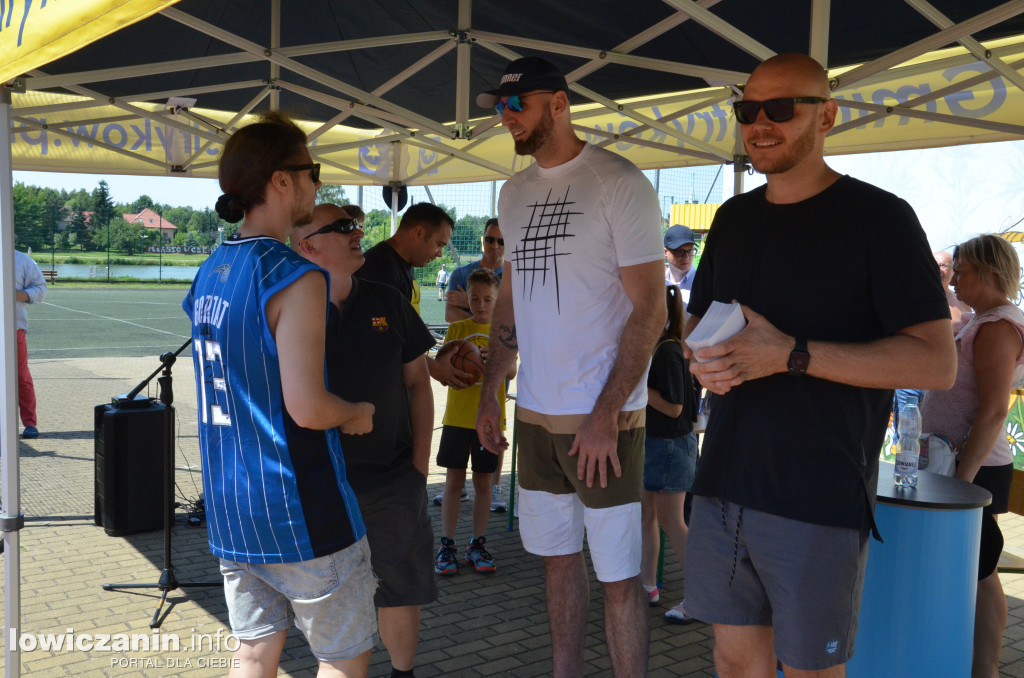 Marcin Gortat w Strykowie