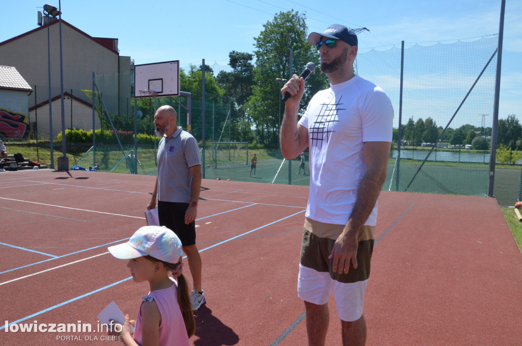 Marcin Gortat w Strykowie