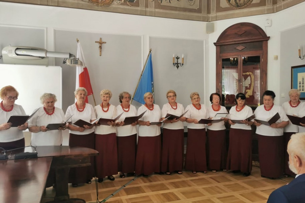 Uroczystość Złotych Godów w łowickim ratuszu