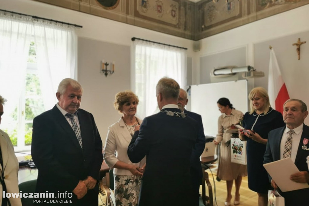 Uroczystość Złotych Godów w łowickim ratuszu