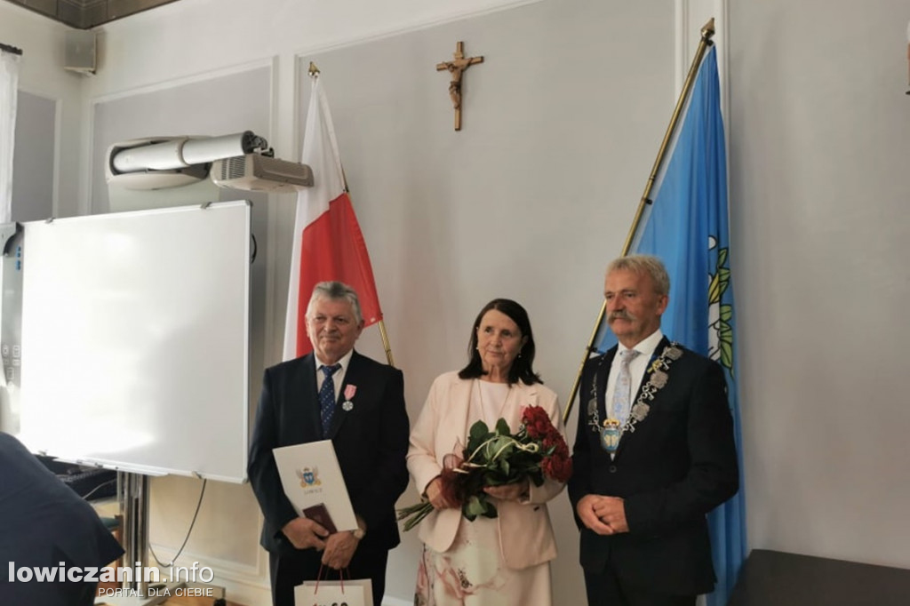 Uroczystość Złotych Godów w łowickim ratuszu