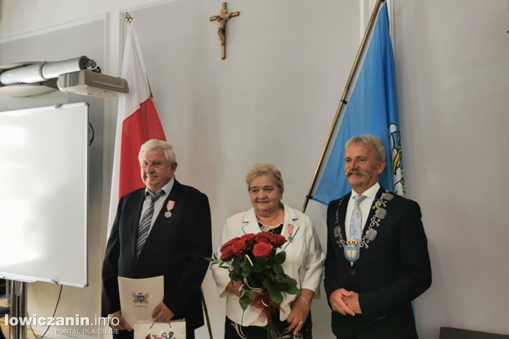 Uroczystość Złotych Godów w łowickim ratuszu